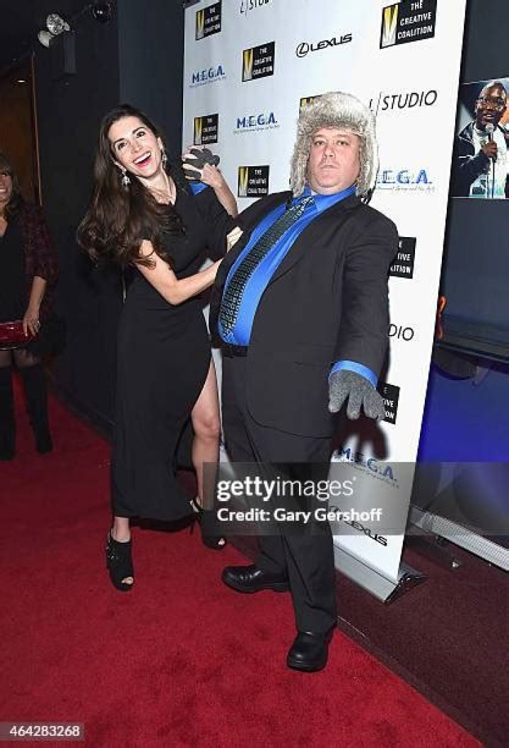 Benjy Bronk, Elisa Jordana's Boyfriend