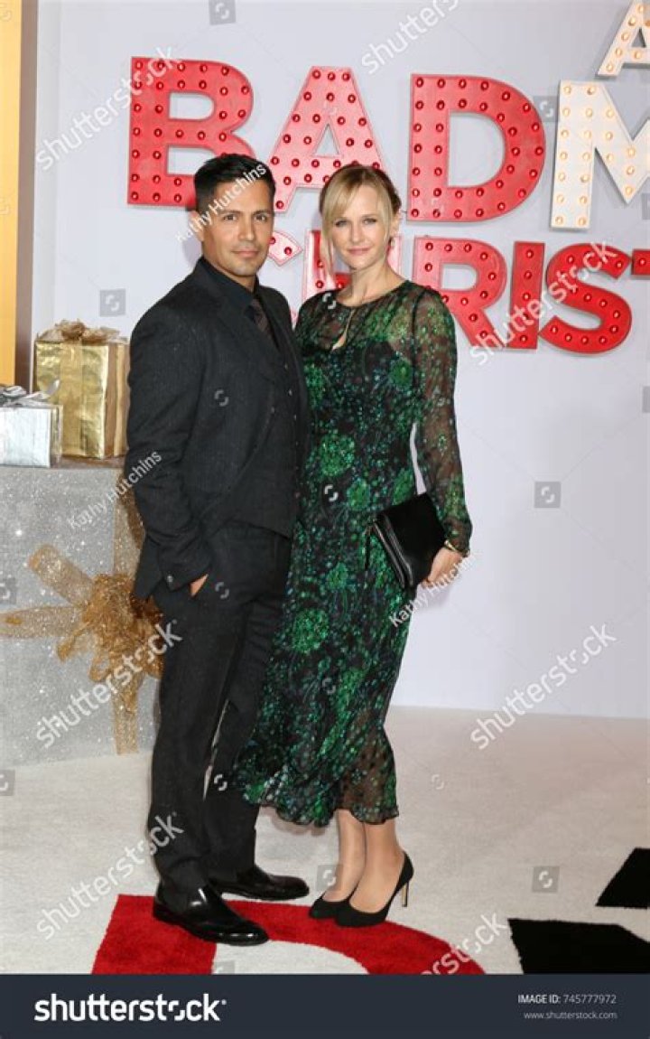 Daniella Deutscher, Jay Hernandez's Wife