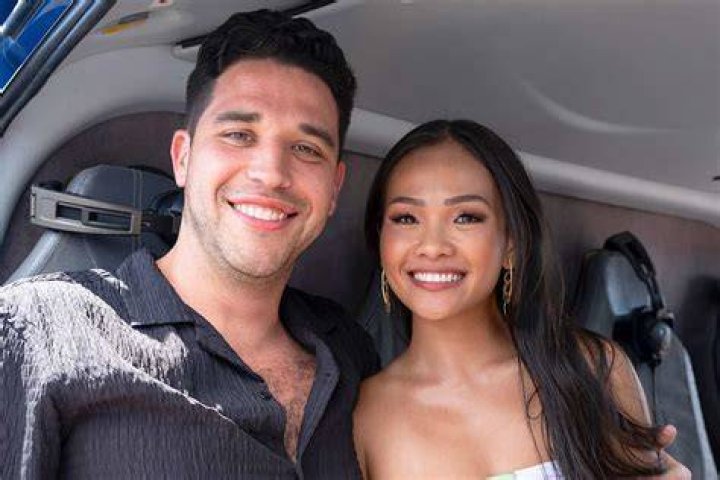 Devin Smith’s Girlfriend: Who is Devin Smith Dating?