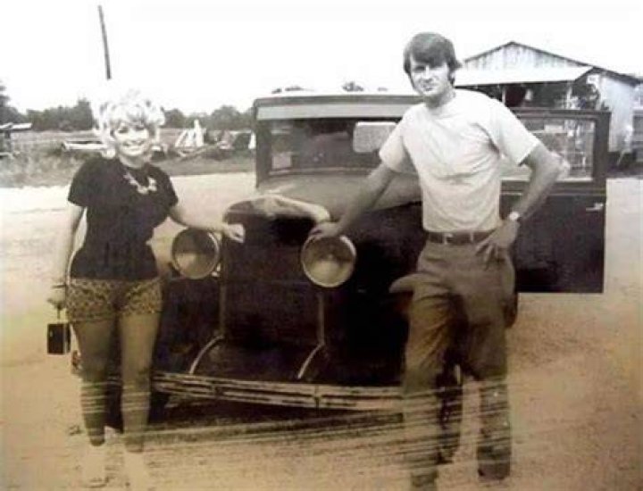 Dolly Parton, Carl Dean's Wife
