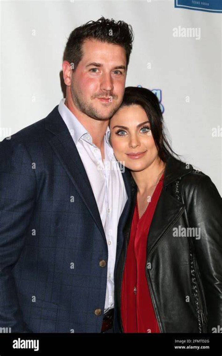 Grant Turnbull, Nadia Bjorlin's Husband