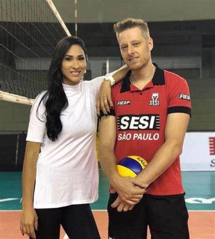 Jaqueline Carvalho, Murilo Endres's Wife
