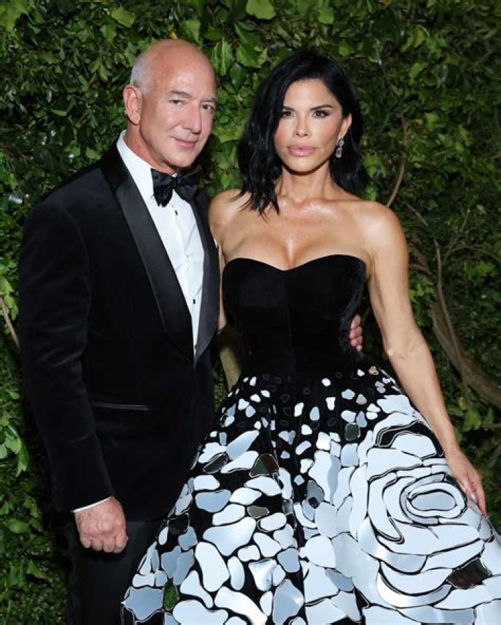 Leroy Sanchez’s Girlfriend: Who is Leroy Sanchez Dating?