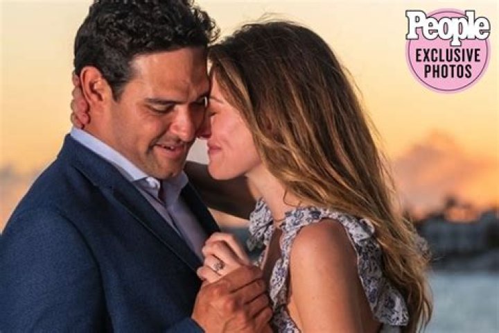 Mark Sanchez’s Girlfriend: Who is Mark Sanchez Dating?