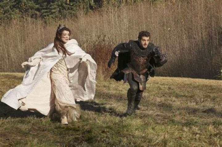 Sarah Bolger, Julian Morris's Girlfriend