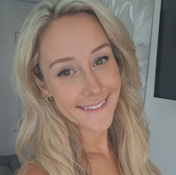 Shannon Marie, Mark Siegel's Girlfriend